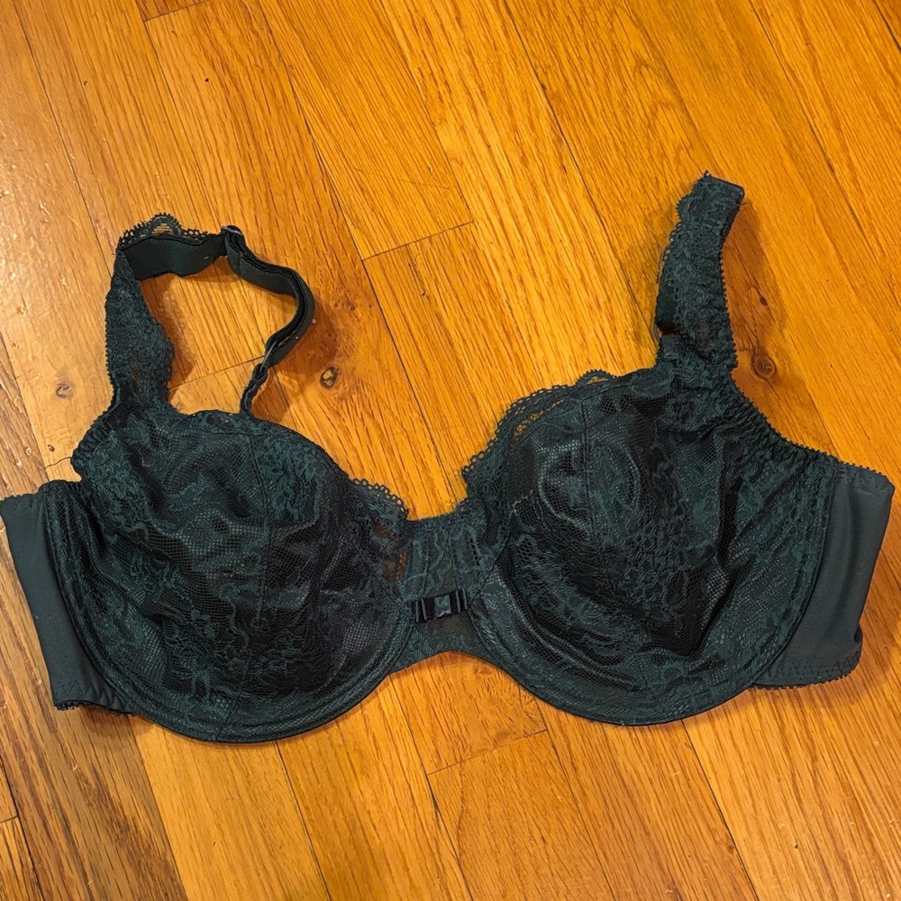 Olga Green Lace Underwire Bra Size 36 DD